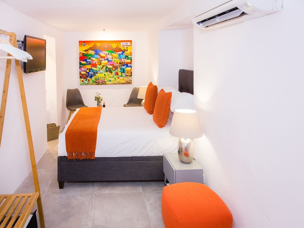 Deluxe Double Room, Ensuite (Mountain Suite 102)