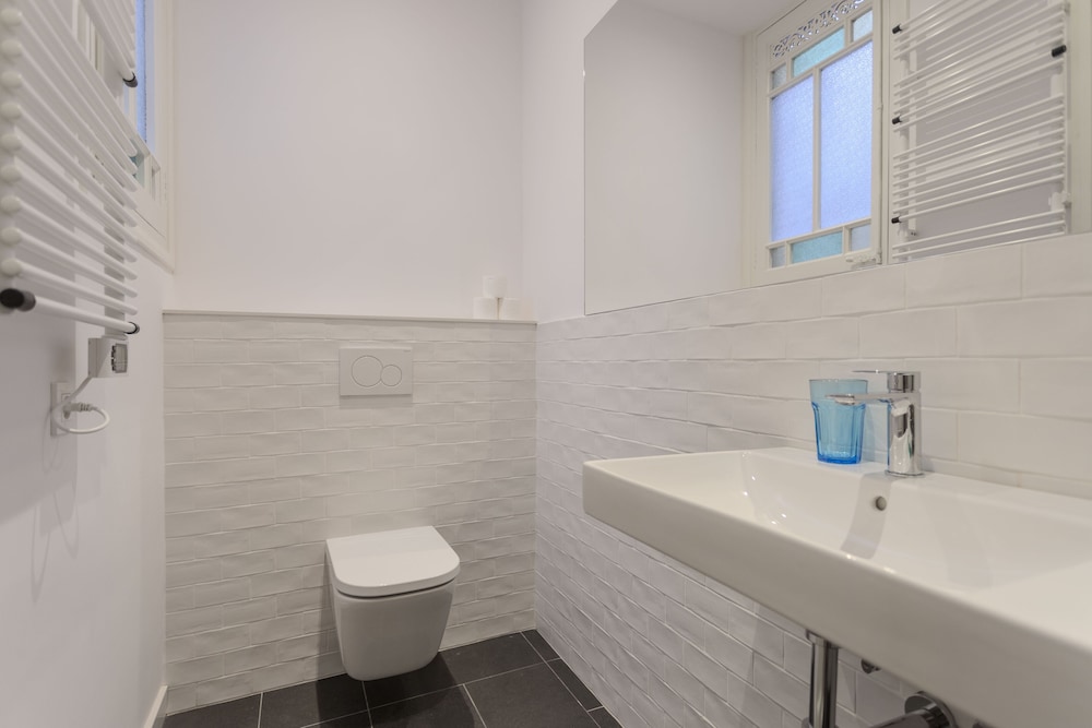 Comfort Apartment, 2 Bedrooms, 2 Bathrooms, City View photo 2