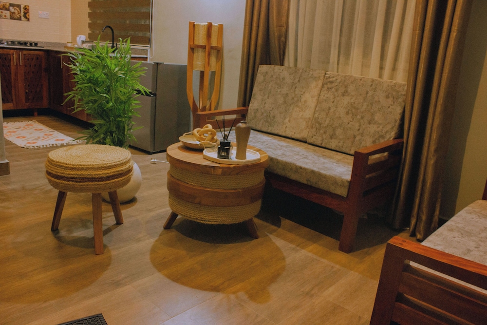 Comfort Suite, Balcony, Garden View