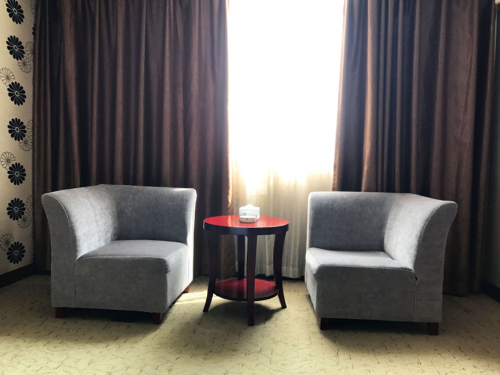 Business Twin Room photo 3