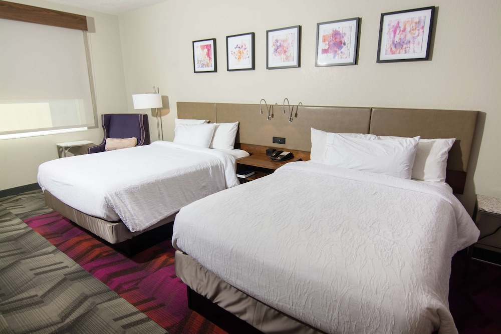 Room, 2 Queen Beds, Non Smoking photo 1