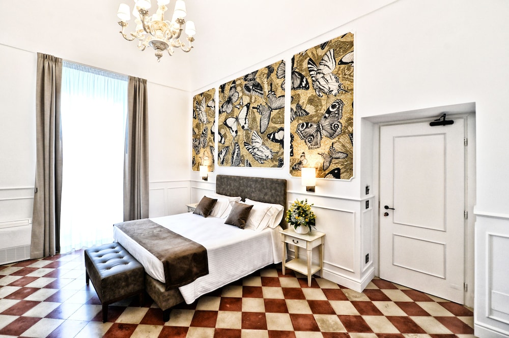 Exclusive Studio Suite photo 2