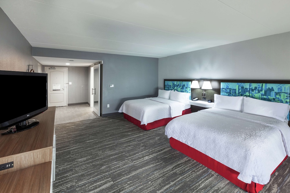Room, 2 Queen Beds, Accessible, Non Smoking - Photo 2