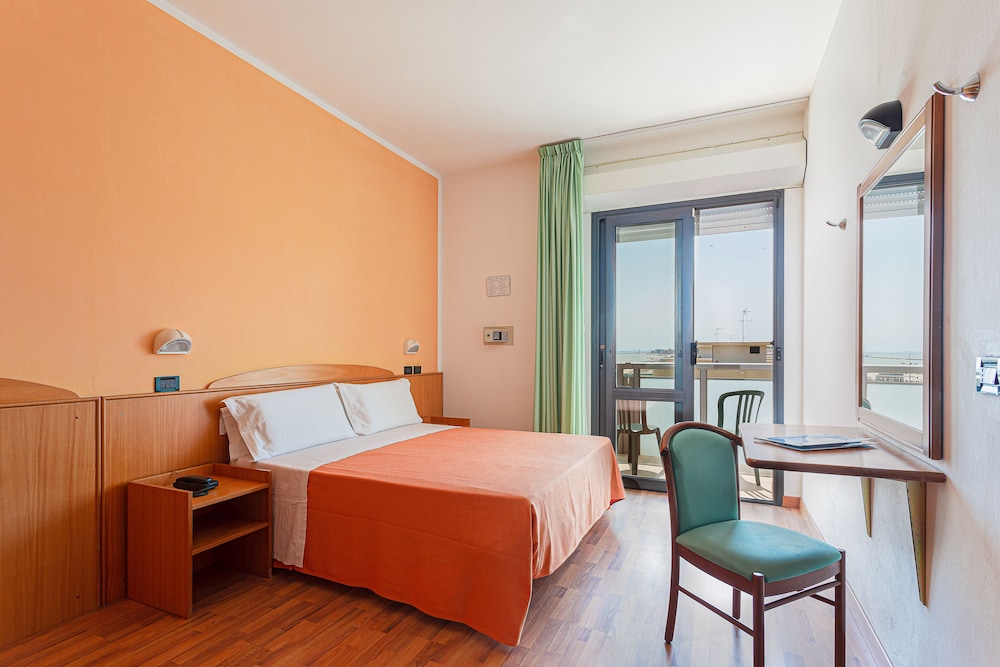 Double Room, Balcony, Sea View