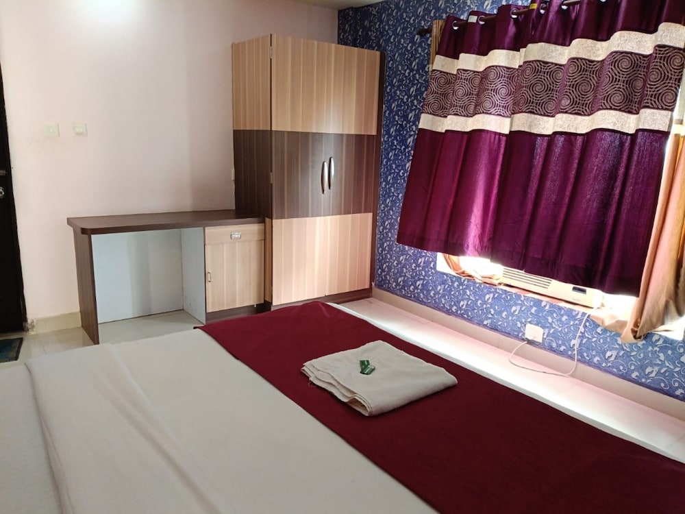 Deluxe Double Room, Kitchen, City View photo 3