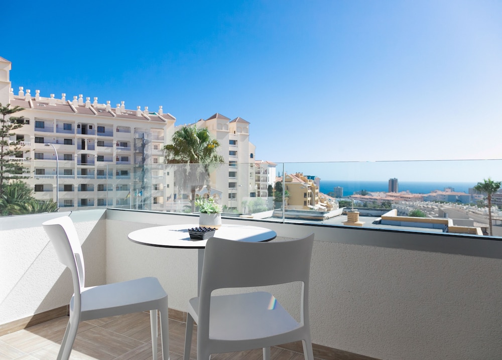 Junior Suite, 1 Bedroom, Sea View photo 2
