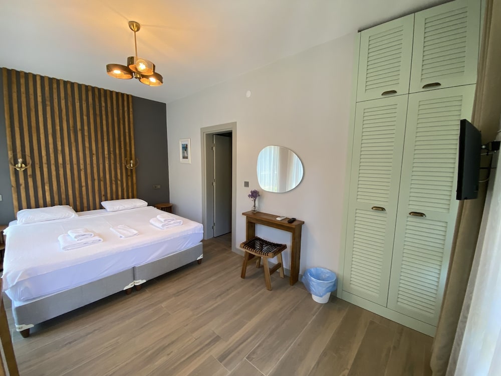 Deluxe Double Room, Balcony photo 2