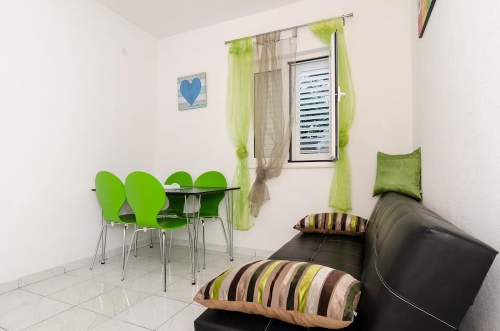 Apartment (One Bedroom Apartment with Shared Ter) photo 1