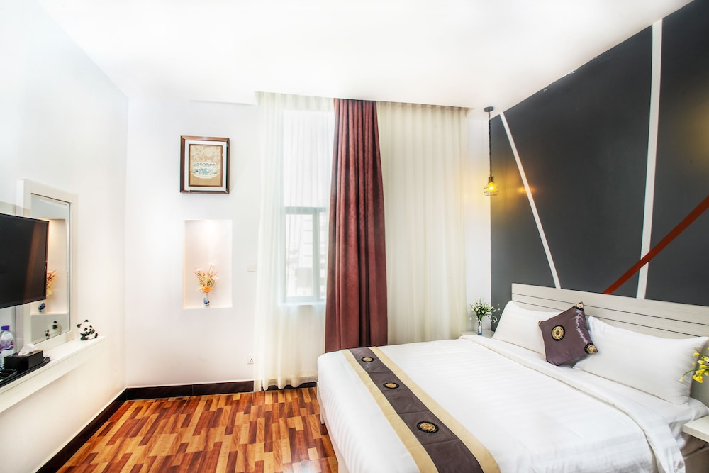 Deluxe Double Room, 1 Queen Bed photo 1