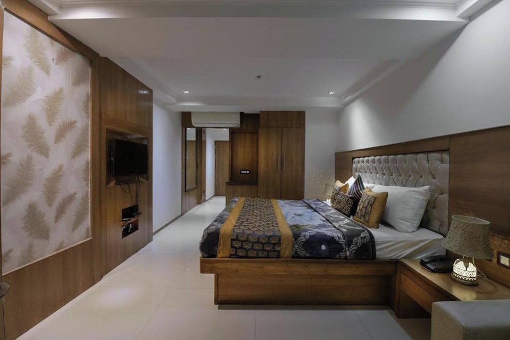 Suite, City View photo 3