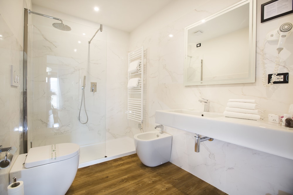 Superior Triple Room - Photo 4