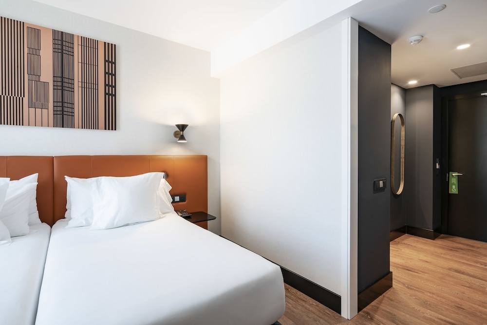 Double Room Single Use (Parking) - Photo 3