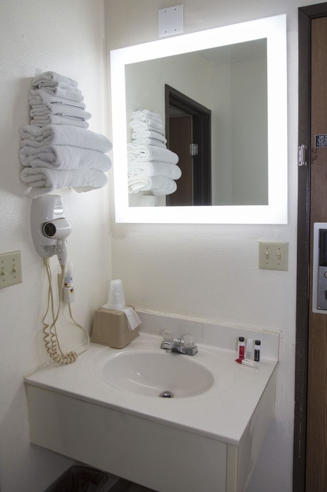 Room, Multiple Beds, Accessible, Non Smoking photo 2