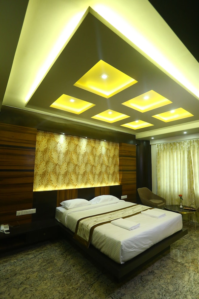 Executive Room - Photo 5