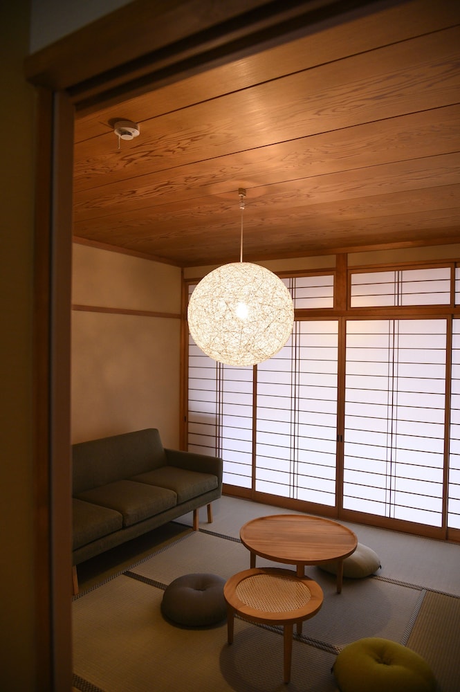 Room 102