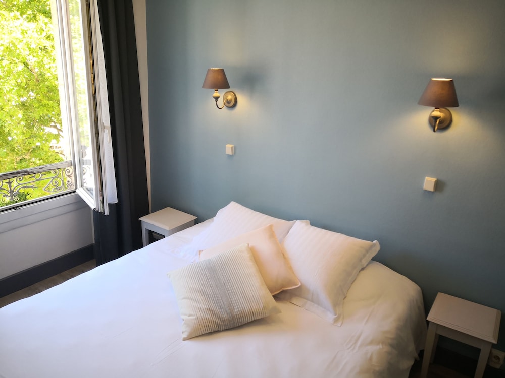 Comfort Room photo 2
