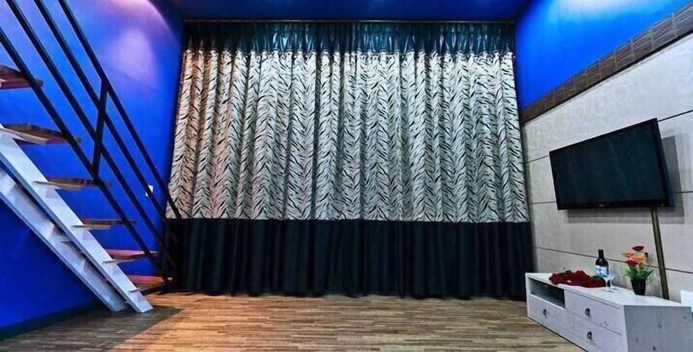 Room (Special, #202, Blue) photo 3