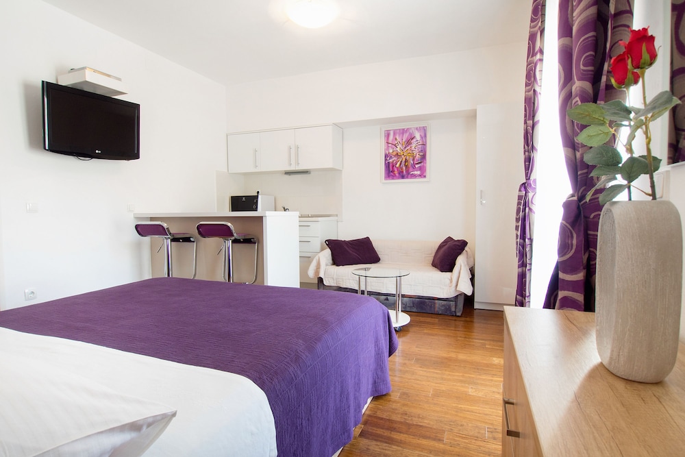 Apartment, 2 Bedrooms, Balcony