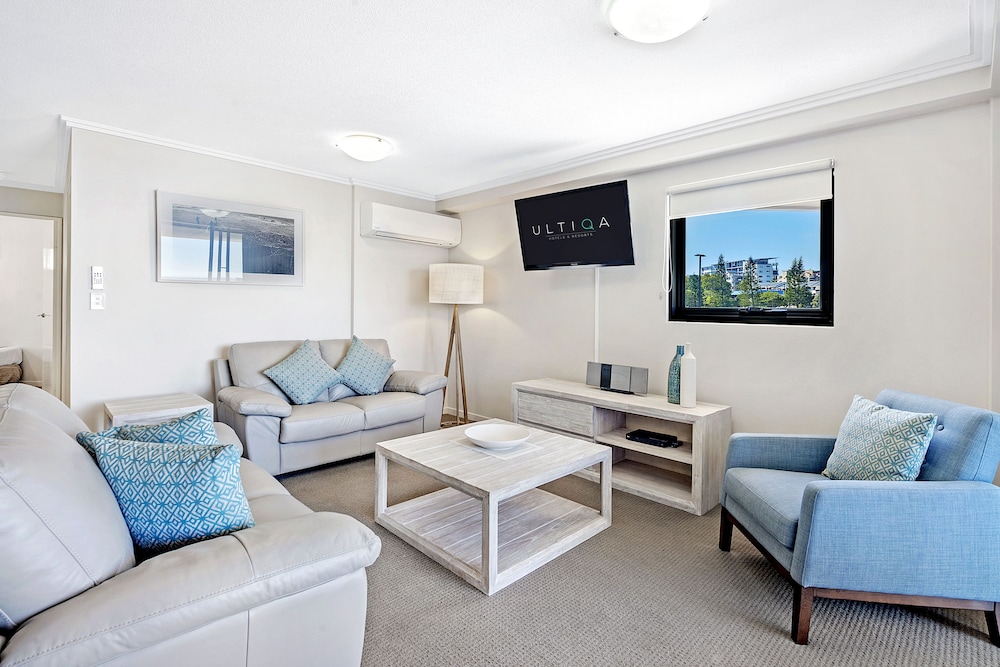 Three Bedroom Dual Key Apartment photo 2