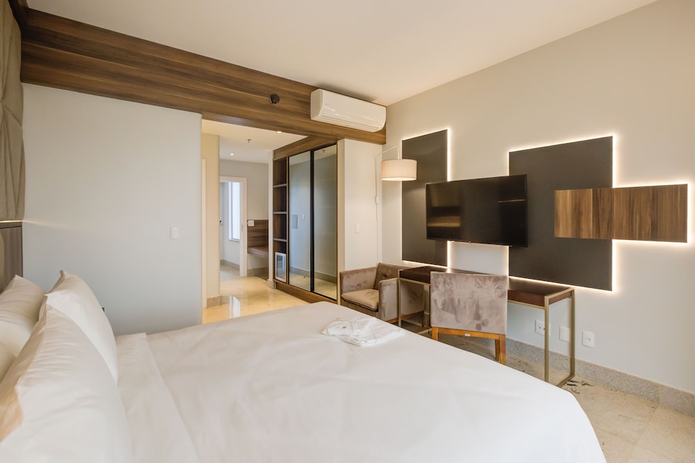 Superior Room, 1 King Bed - Photo 3