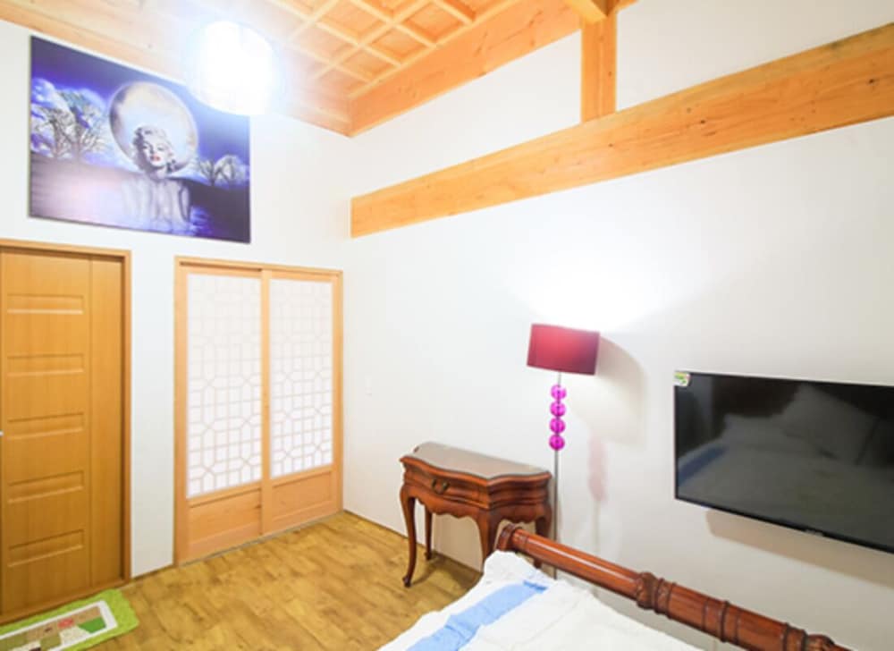 Room (Eros) photo 2