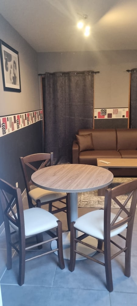 City Townhome photo 2