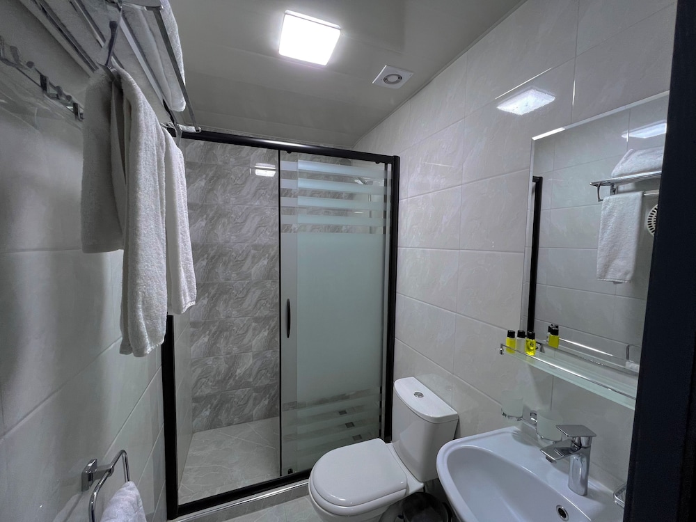 Deluxe Twin Room - Photo 4