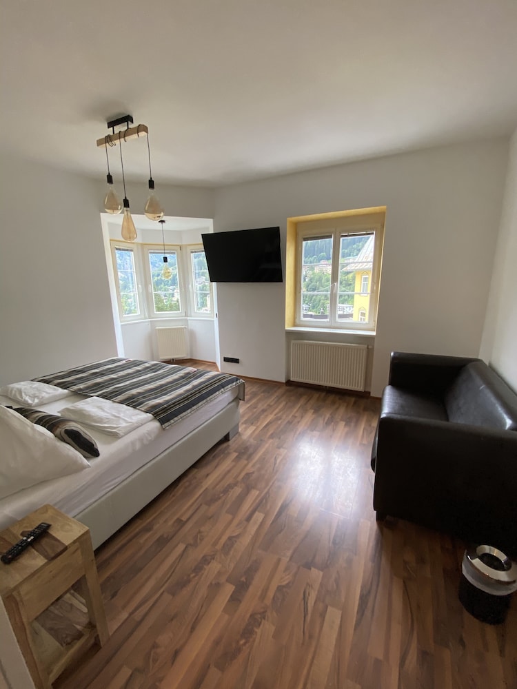 Deluxe Apartment, 2 Bedrooms photo 2