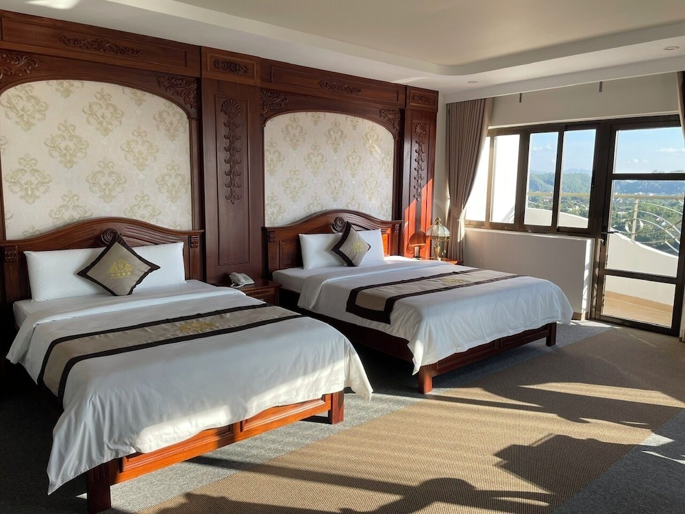 Deluxe Twin Room photo 3