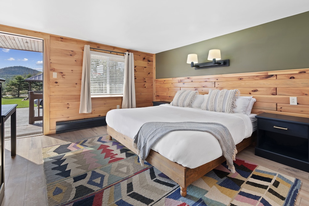 Studio King Suite photo 2