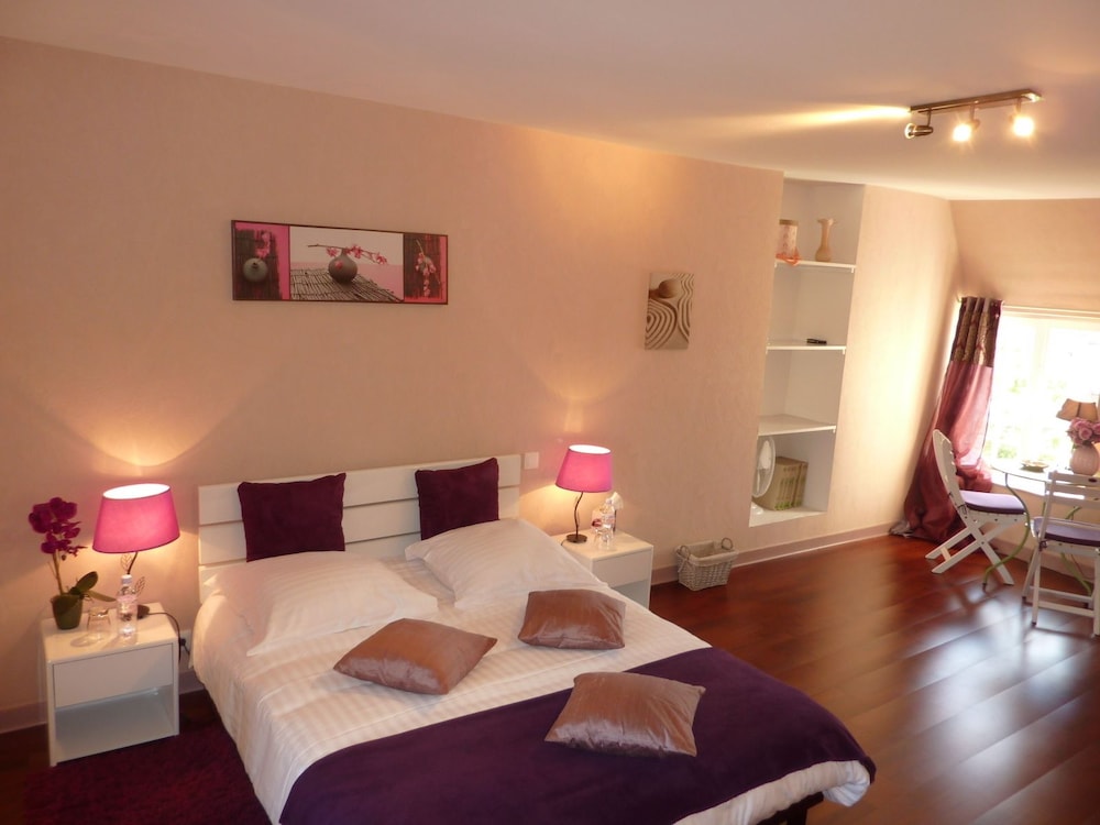 Standard Double Room (Emilia) photo 1
