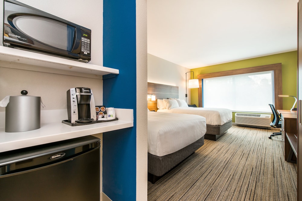 Standard Room, 2 Queen Beds, Accessible (Communication, Accessible Tub) - Photo 1