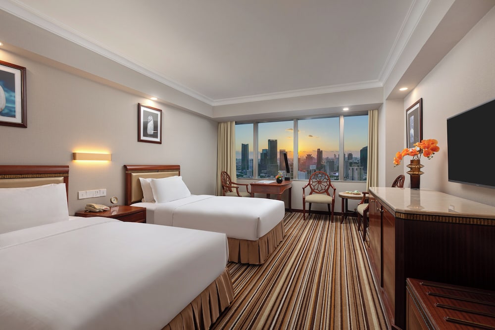 Deluxe Twin Room with Washlet - Photo 4