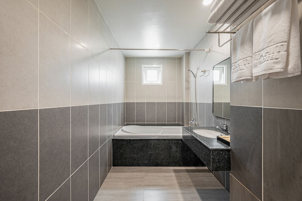 Premium Triple Room photo 2
