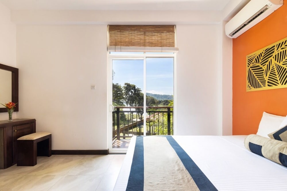 Deluxe Double or Twin Room photo 2