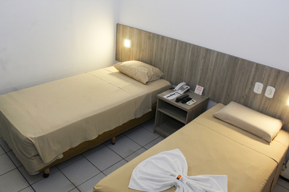 Standard Twin Room photo 2