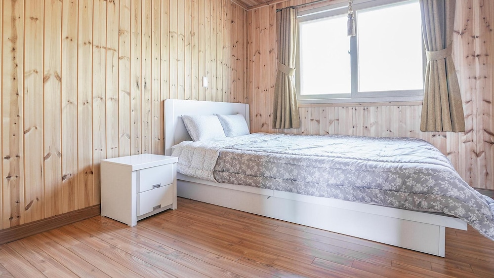 Basic Room, 1 Bedroom (A 102) - Photo 1