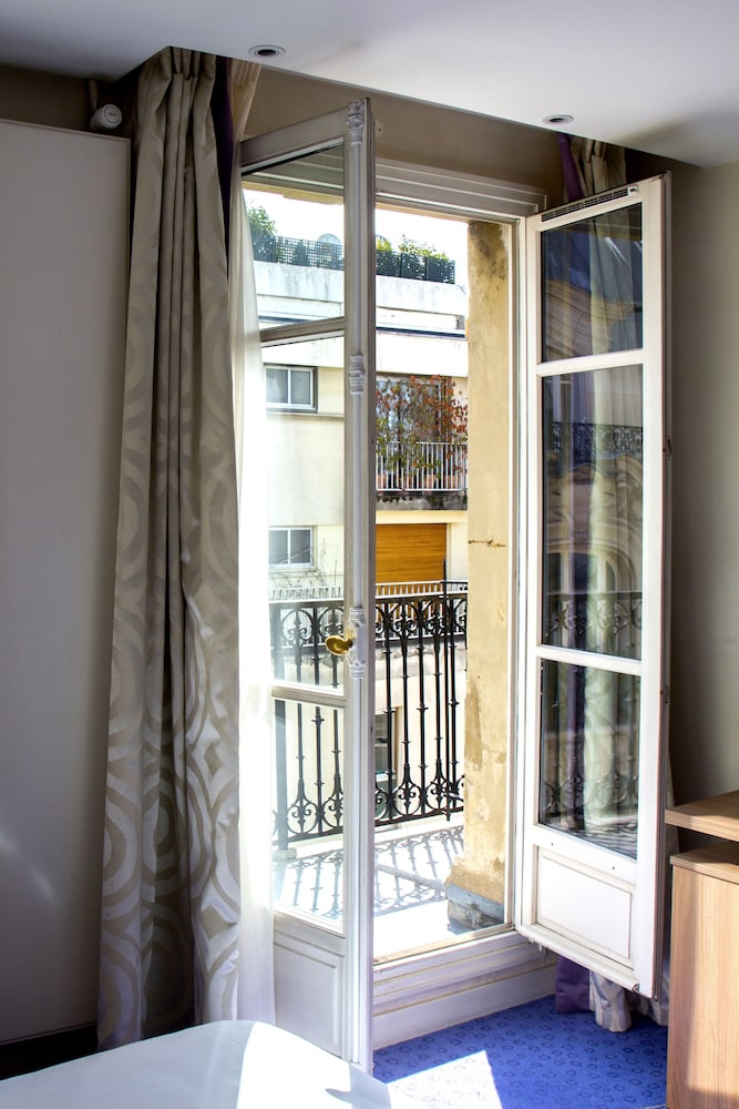 Classic Room Balcony photo 3