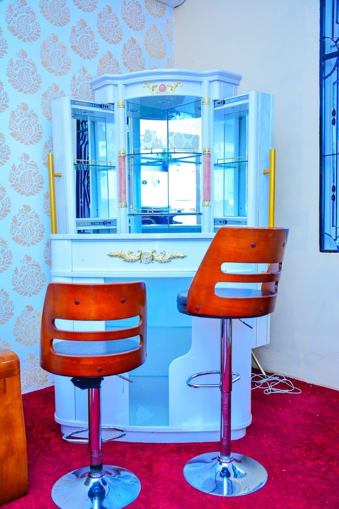 Family Suite, 2 Bedrooms, Non Smoking, Garden View