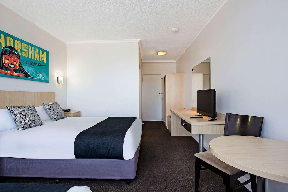 Deluxe Room - Photo 3