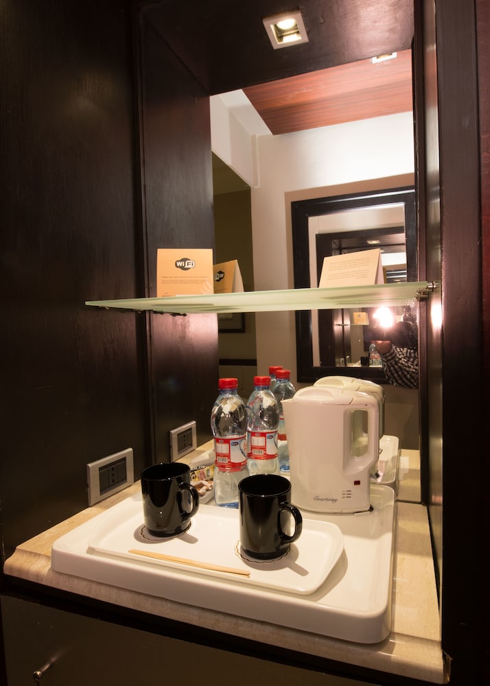 Deluxe Twin Room - Photo 6