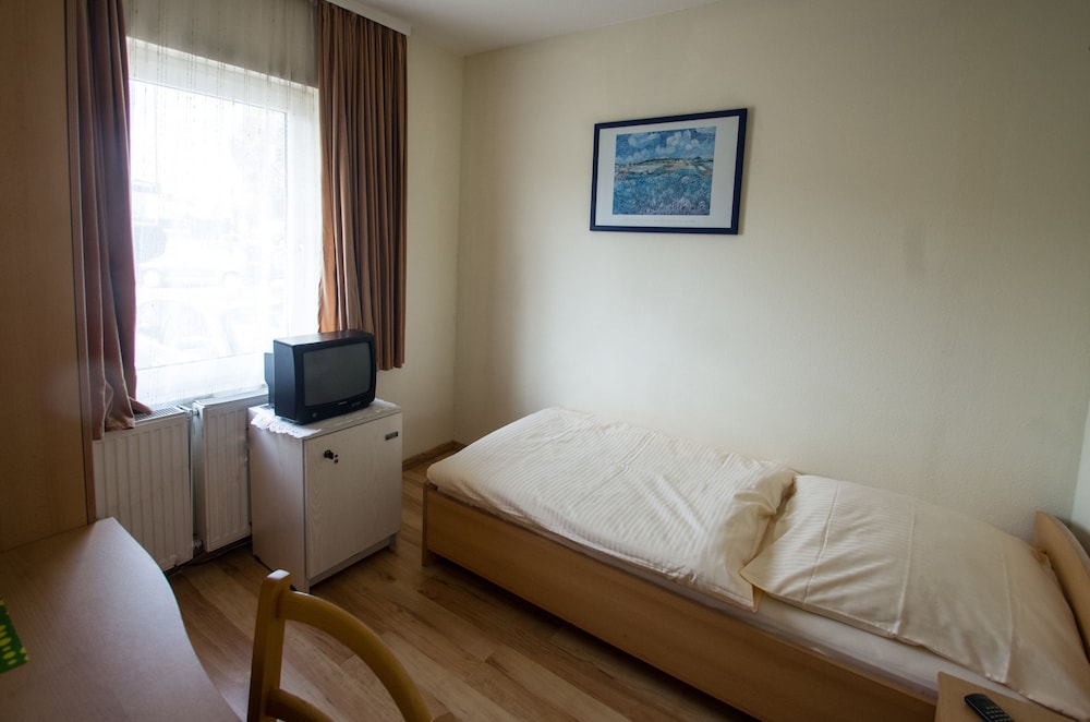 Standard Single Room photo 2