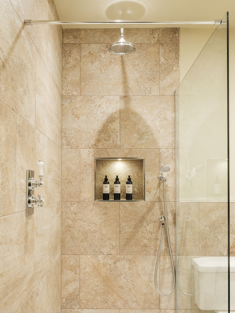 Triple Room, Ensuite photo 3