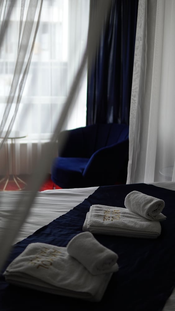 Classic Room, City View - Photo 11