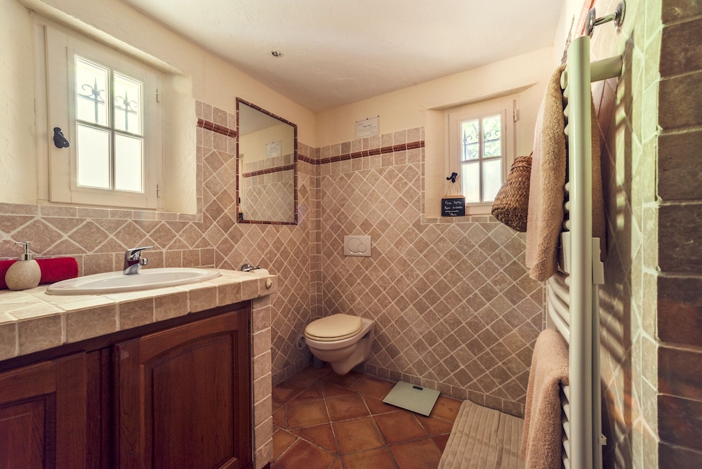 Comfort Triple Room, Private Bathroom photo 2