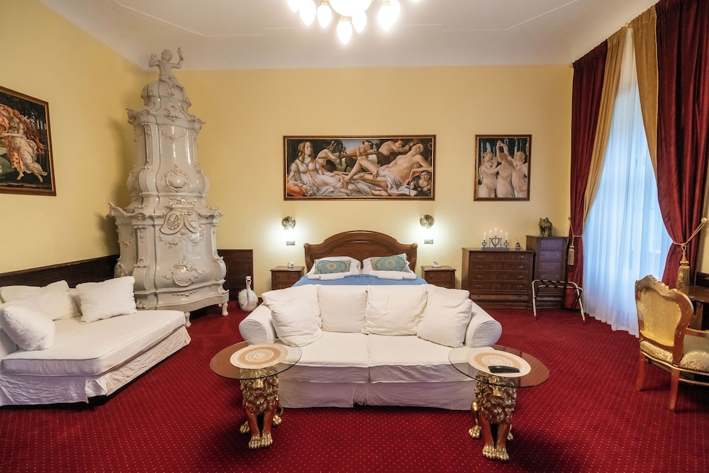 Royal Suite, Park View photo 1