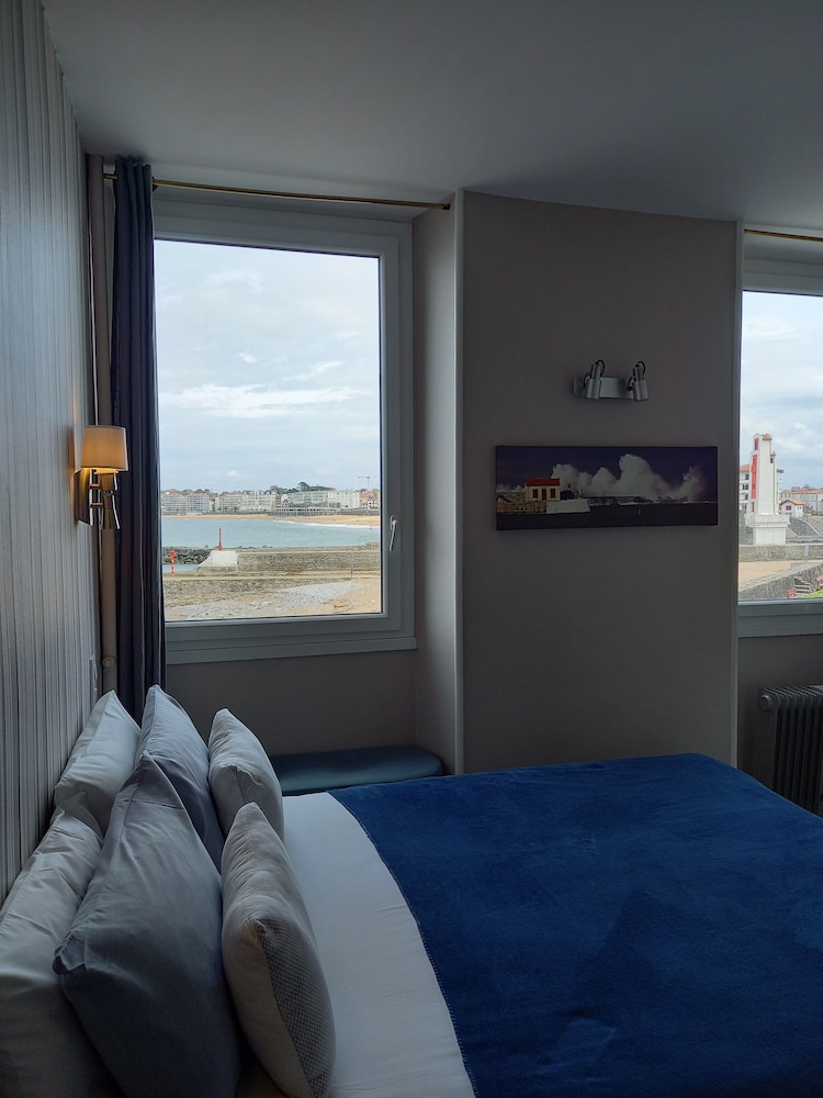 Classic Double Room Single Use, Sea View photo 1
