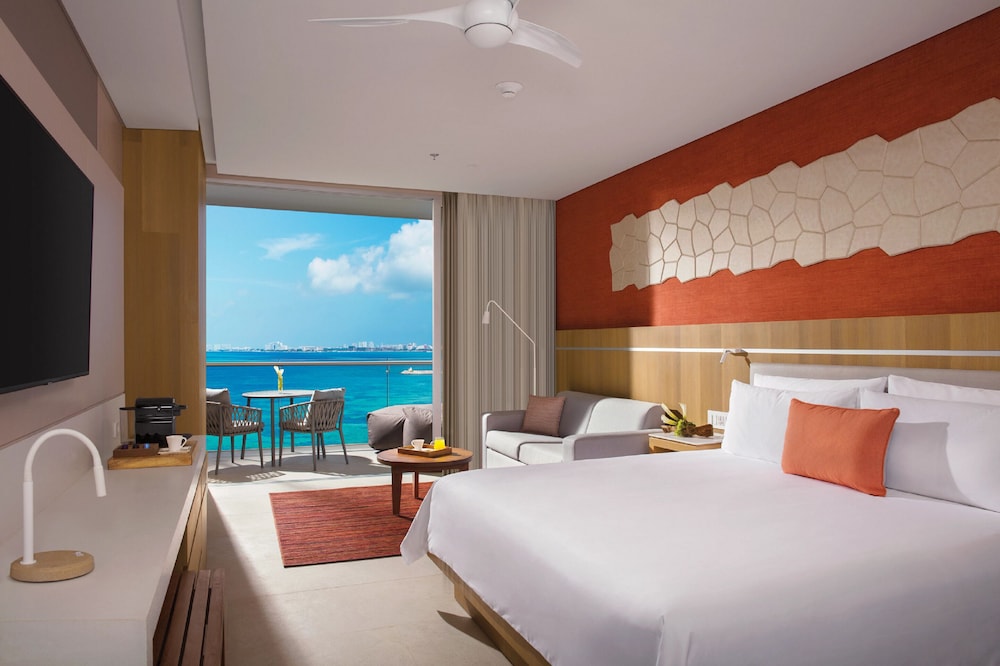 Preferred Club Deluxe Ocean View King