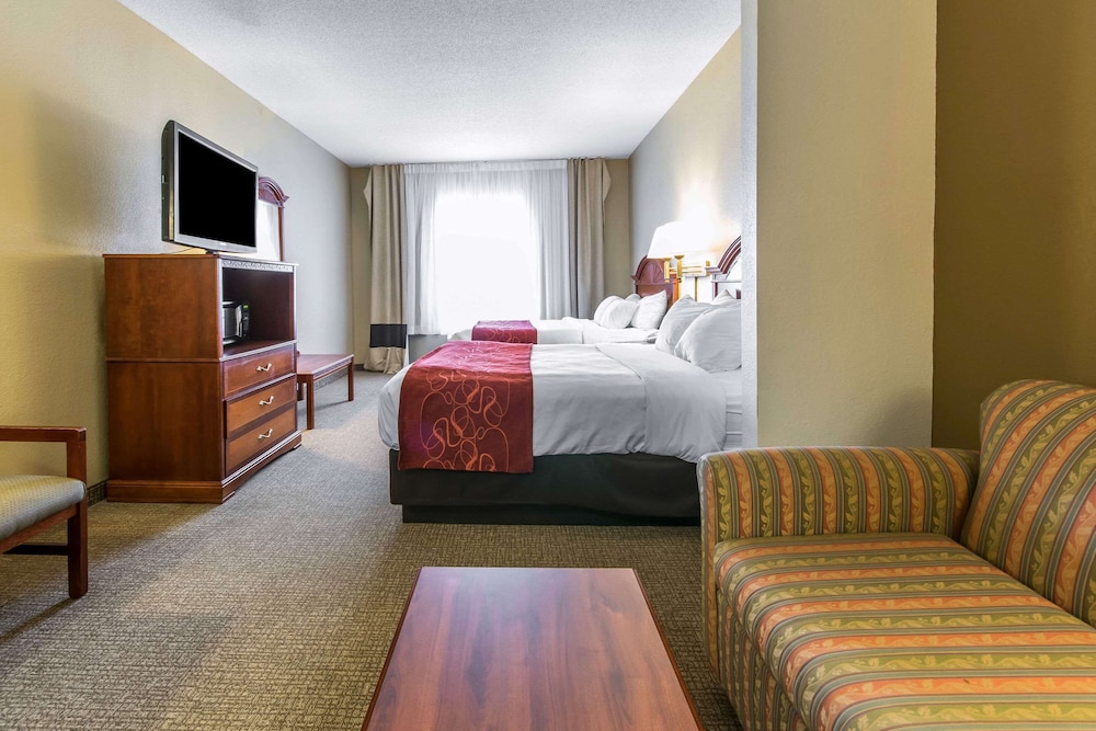 Suite, Multiple Beds, Accessible, Non Smoking photo 3