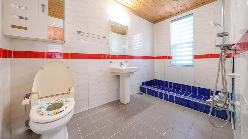 Basic Room, 1 Bedroom (Suite 5(BBQ, Terrace)) - Photo 10